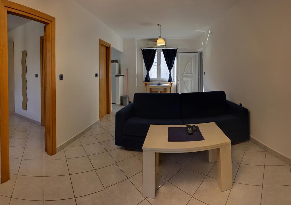 Vis A Vis Apartments Baška Quarto foto