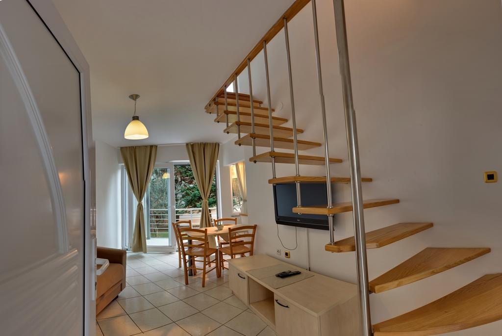 Vis A Vis Apartments Baška Quarto foto